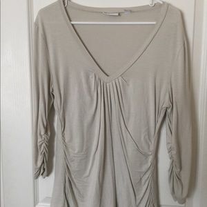 Ram colored quarter sleeve shirt